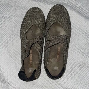Bernie Mev Women's Shoes Size 40/9.5 Slip On Metallic Woven Strappy Bronze